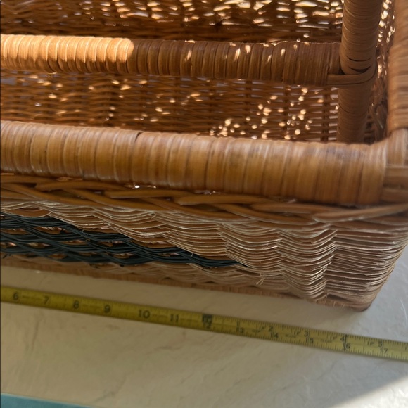 #1481+Wicker Magazine Basket W/ Black Diamond Pattern Or Cleaning supplies - Picture 4 of 5